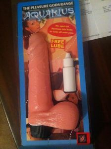 Janta's Squirting Vibrating Dong Pink